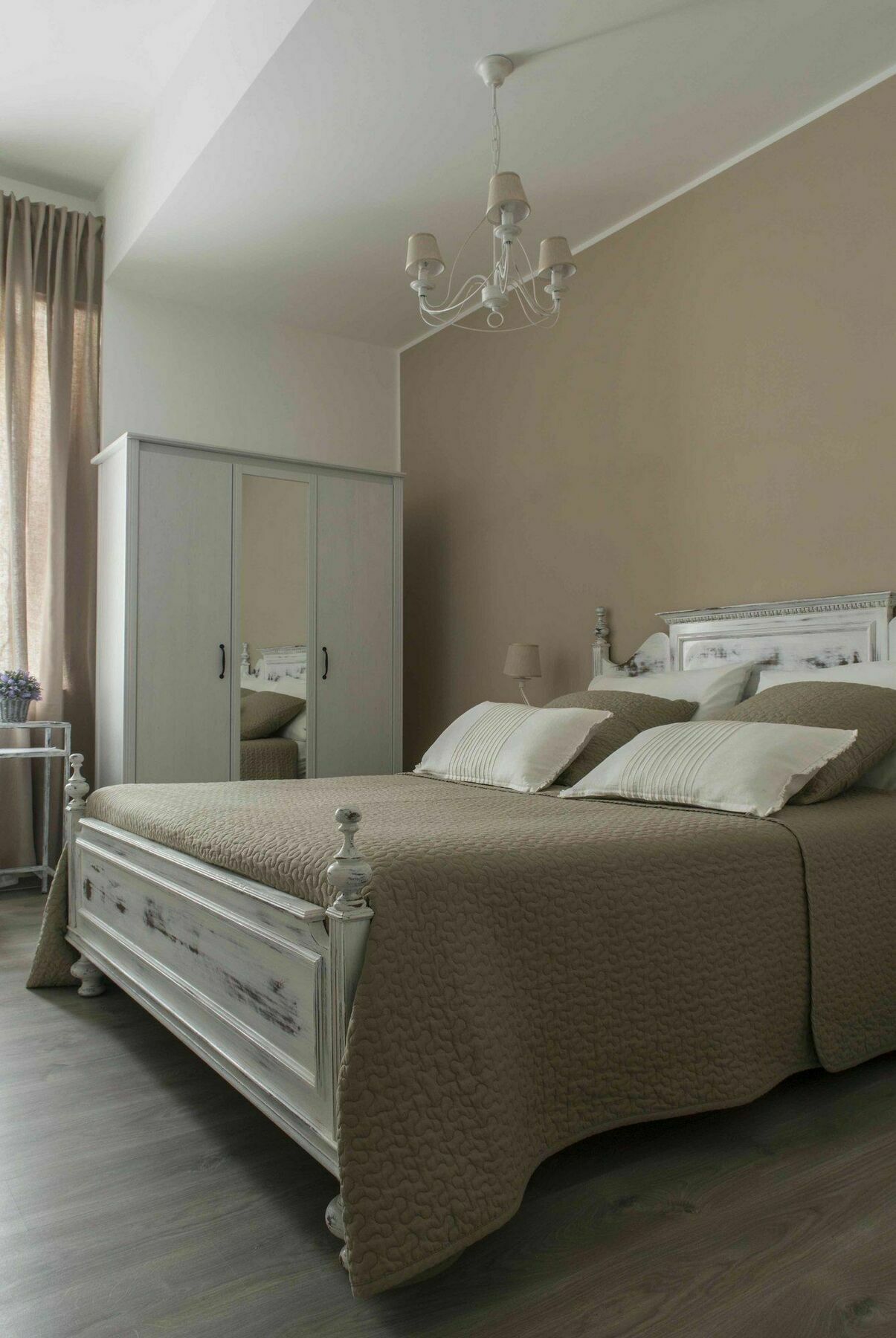 Отель La Casa Di Titti Чивитанова-Марке Экстерьер фото